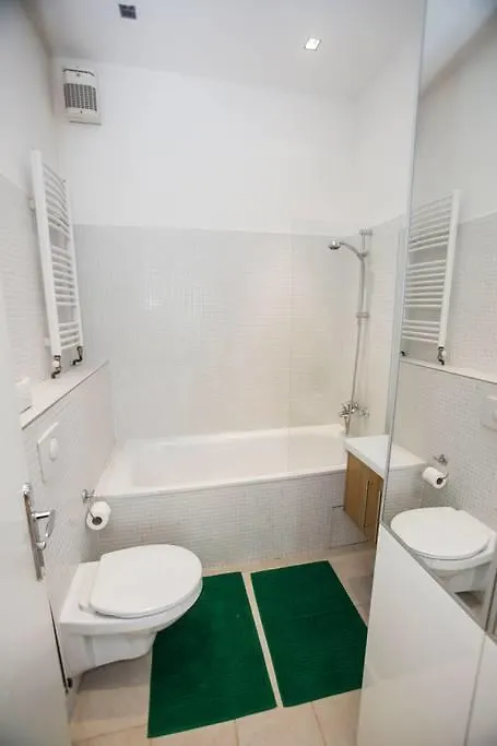 Quiet Apartment With Balcony Charles Bridge Praga