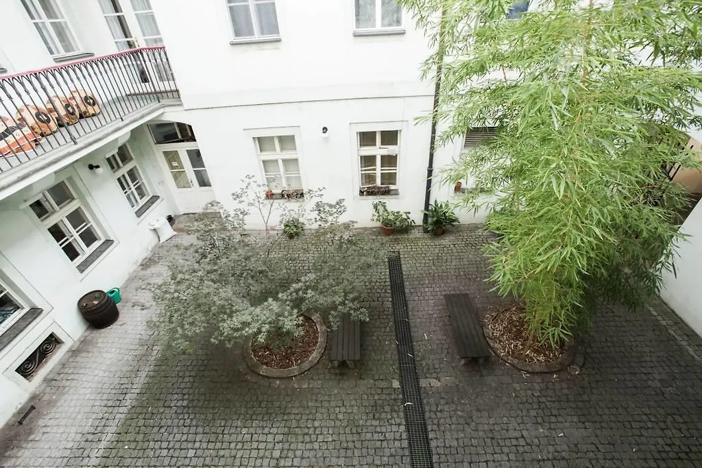 Quiet Apartment With Balcony Charles Bridge Prague 0*,